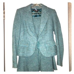 Size 2 ANNE KLEIN women’s 2 piece suit